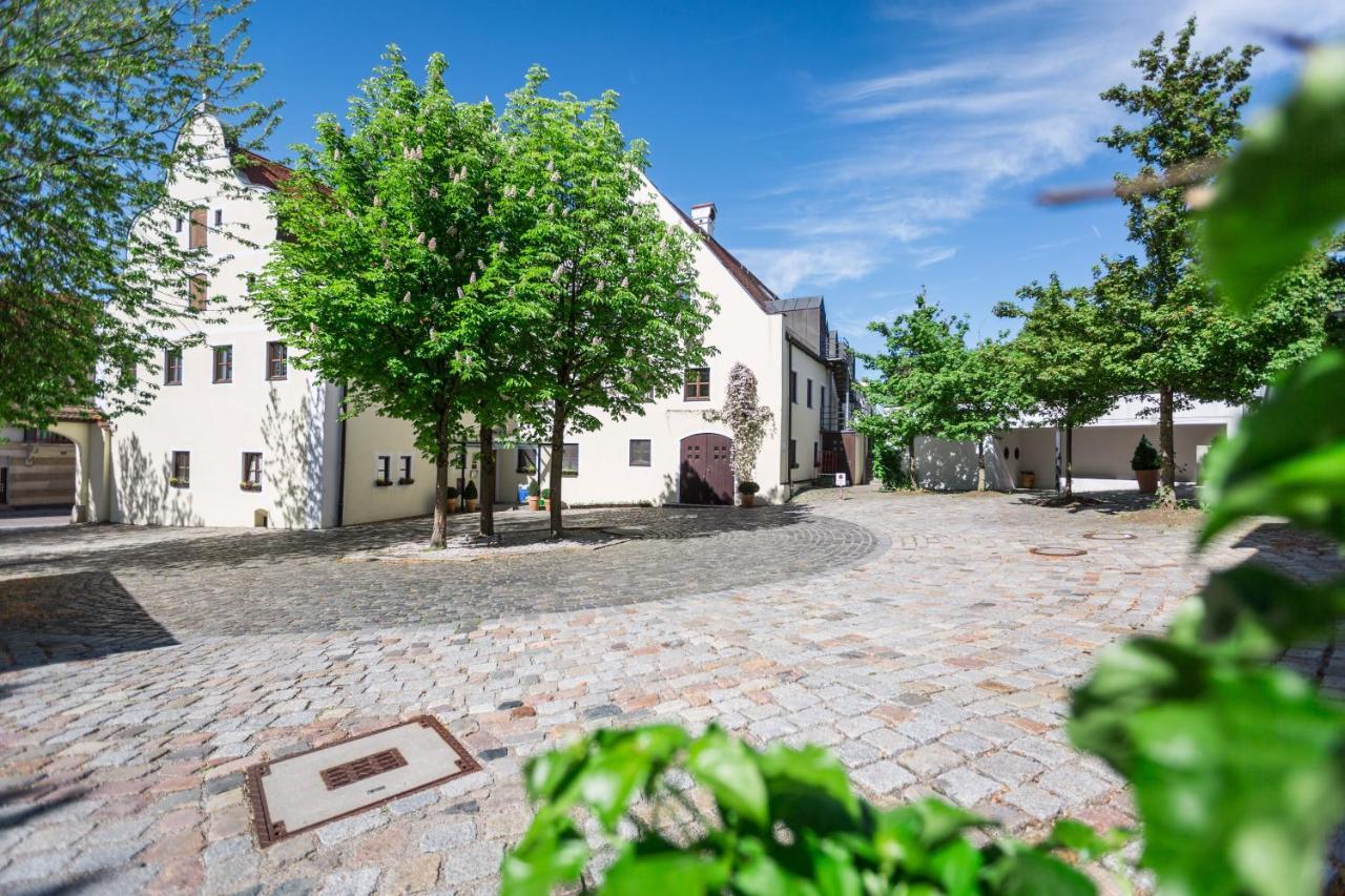 Hotel Klostergasthof Thierhaupten Exterior photo