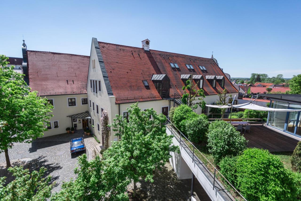 Hotel Klostergasthof Thierhaupten Exterior photo