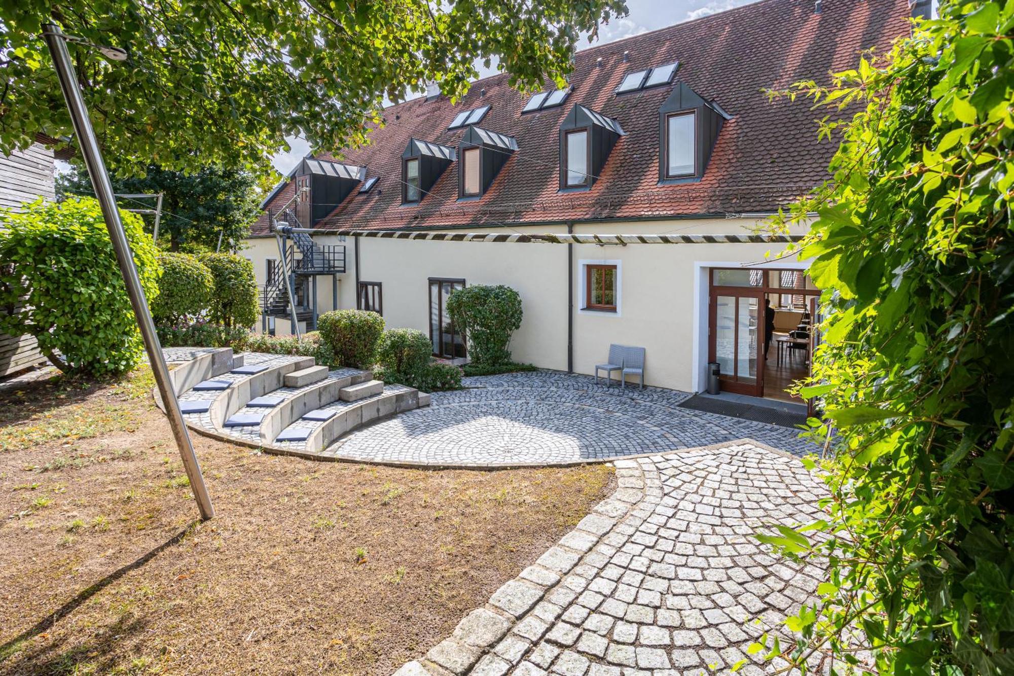 Hotel Klostergasthof Thierhaupten Exterior photo